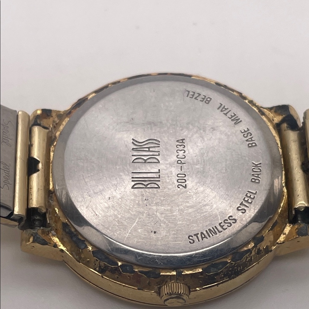 Bill Blass Gold Quartz Watch with White Dial - Picture 4 of 7